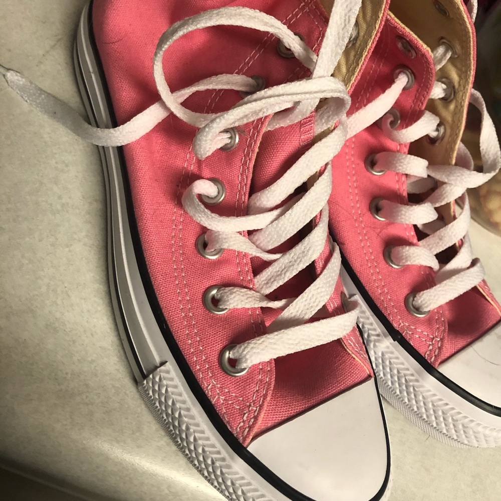Pink high top converse. New. Size 7 women’s